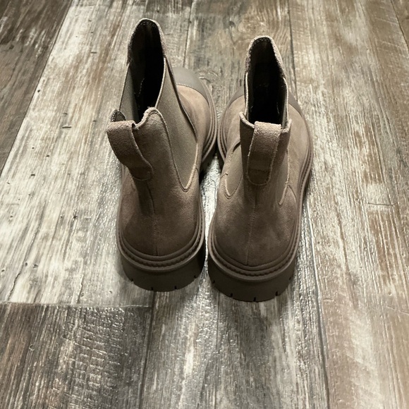 Steve Madden Tan Ankle Boots Size 9 - Picture 10 of 16